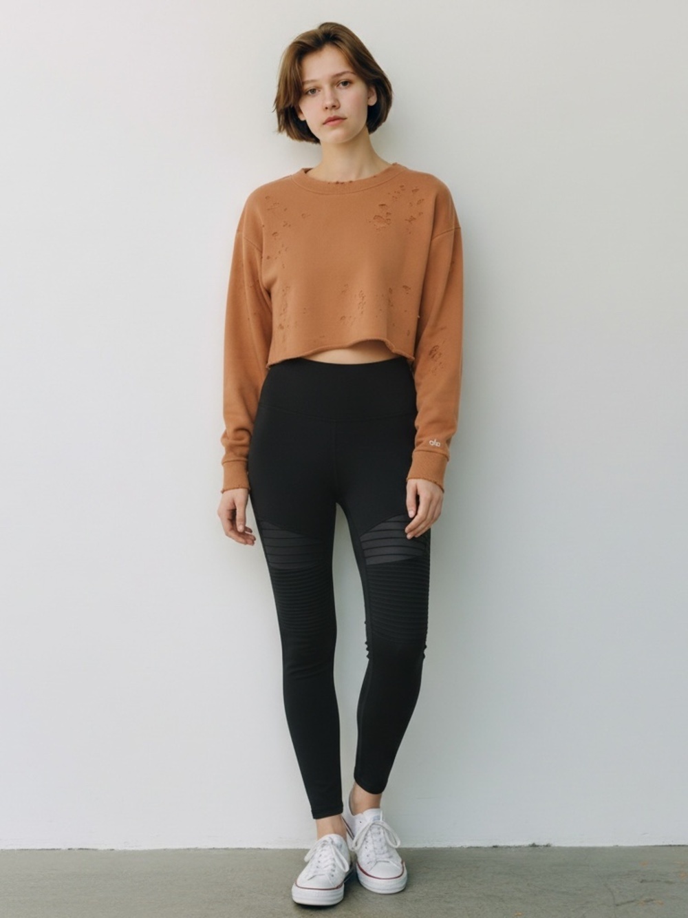 Alo Yoga Fierce Distressed Crewneck Cropped Pullover Sweatshirt, Med, Rust, EUC